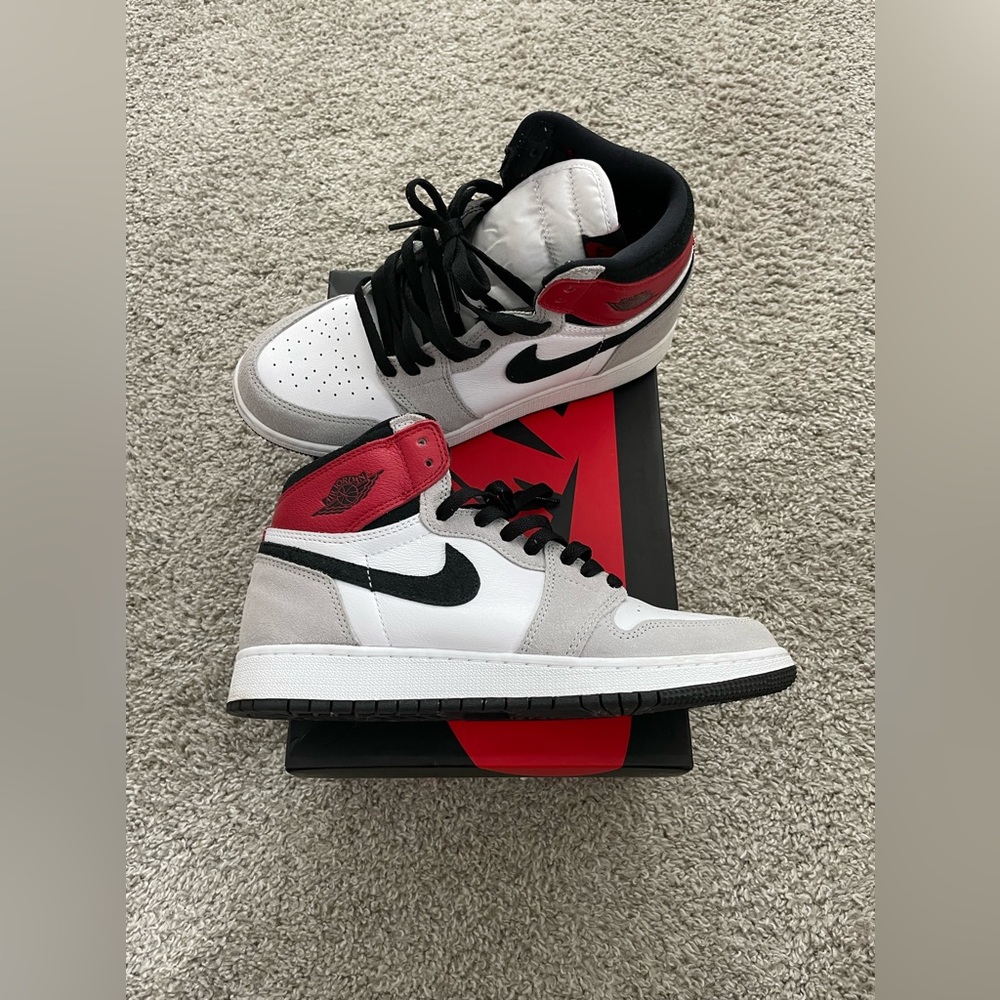 Retro 1 Jordan - Smoke Gray (2020 release)